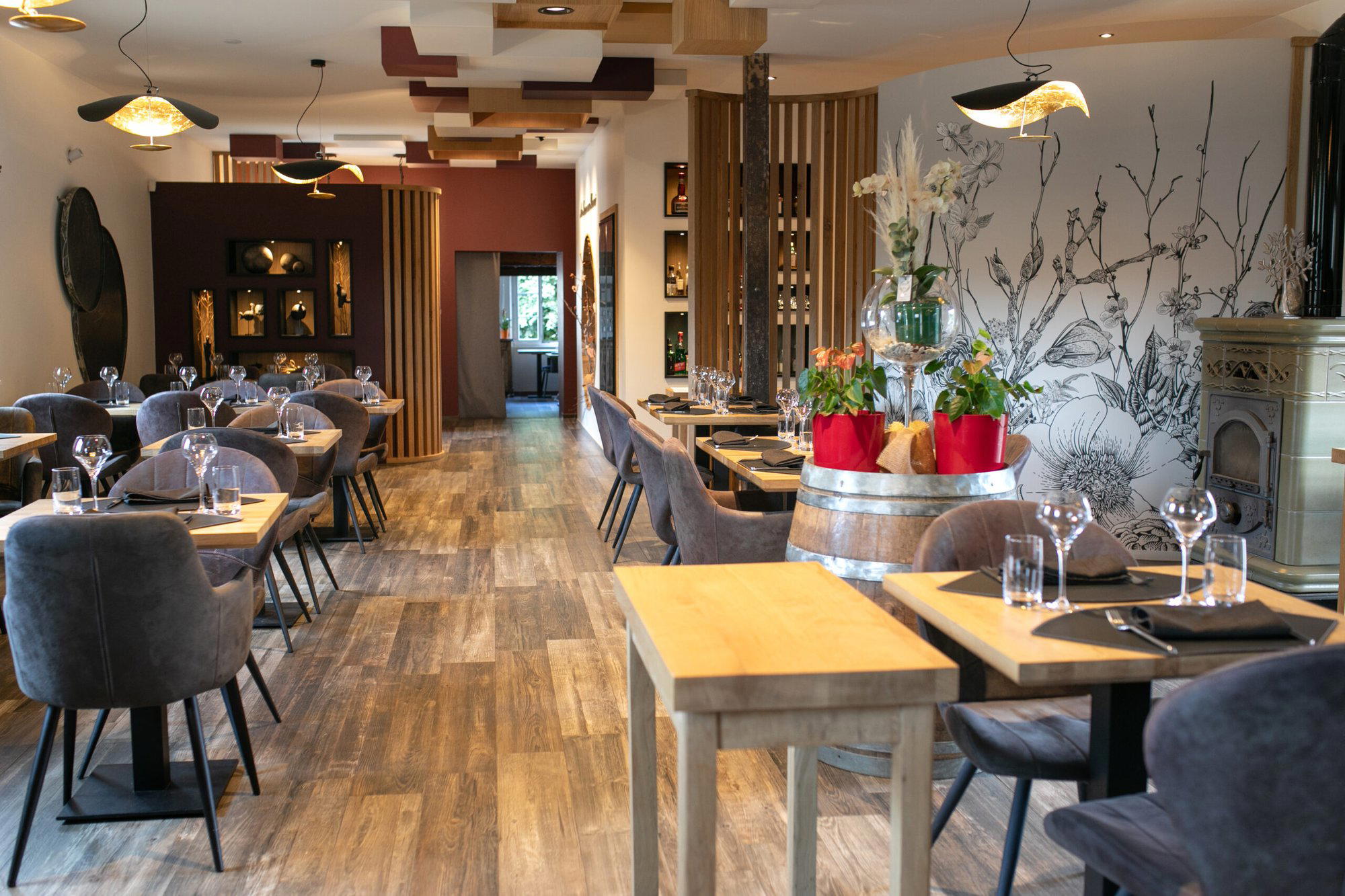 Au Tonneau Fleuri restaurant in Salmbach, France