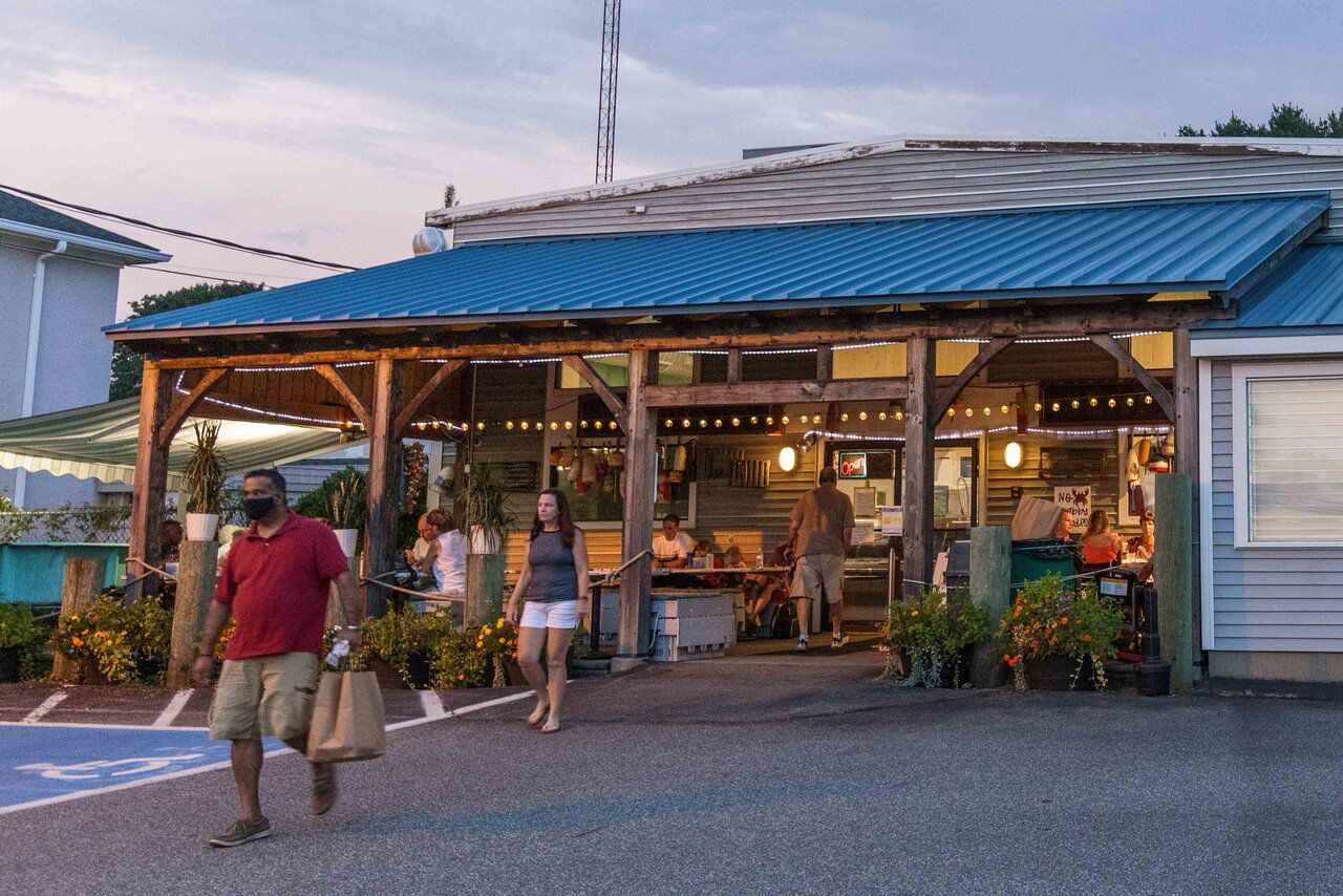 Anthony's Seafood, Restaurant in Newport East