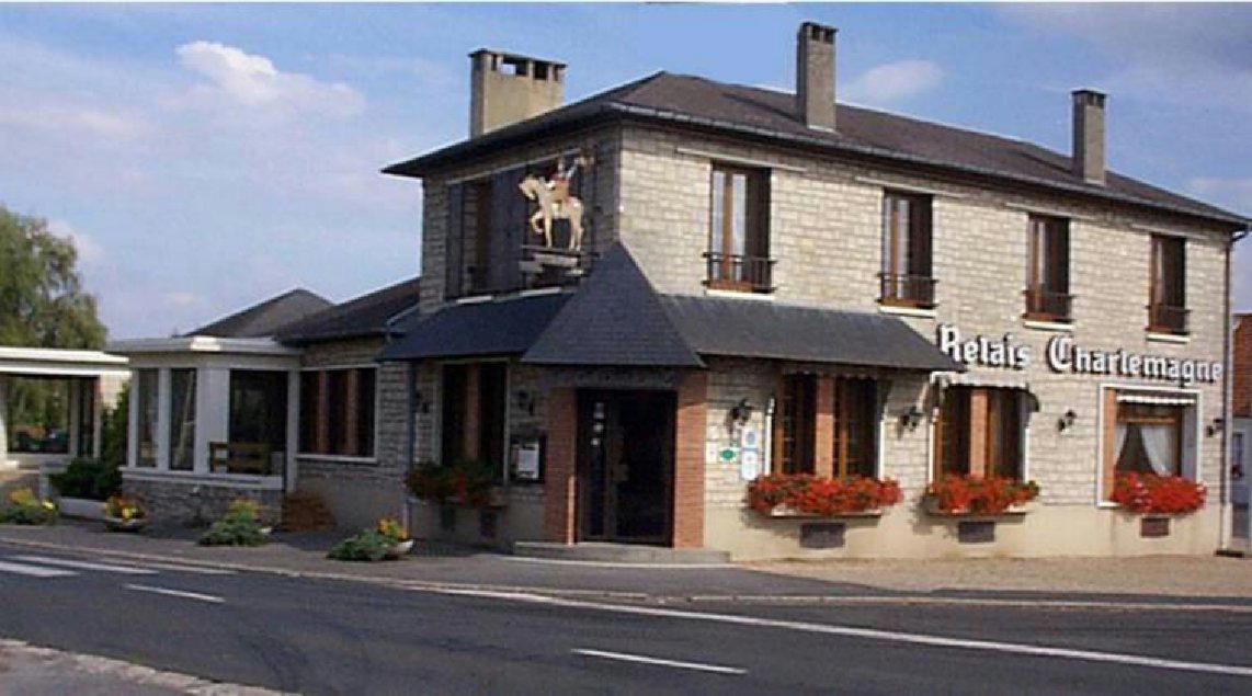 Relais Charlemagne restaurant in Samoussy