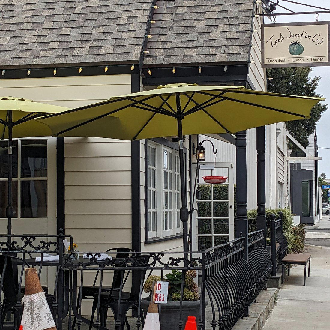 Tupelo Junction Cafe restaurant in Newport Beach, United States