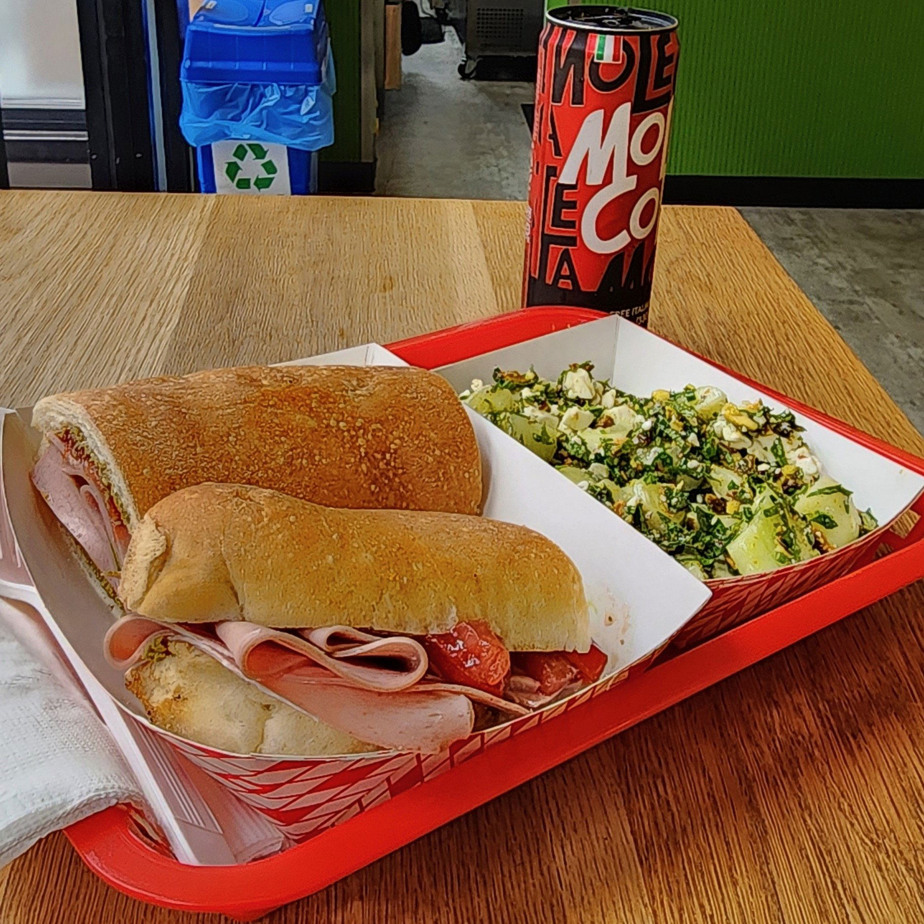 Debbie’s, Restaurant in Providence