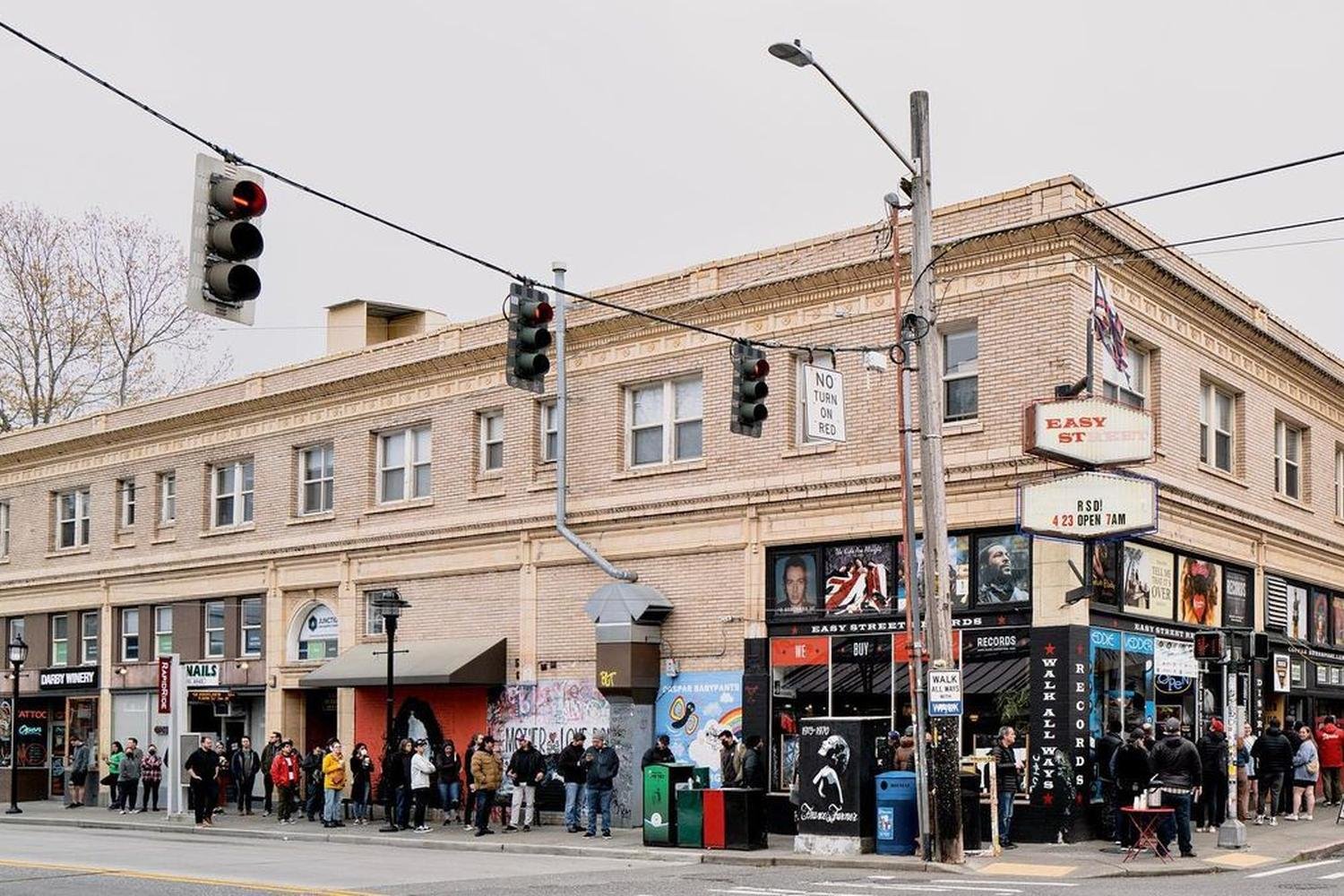 Easy Street Records & Cafe, Restaurant in Seattle