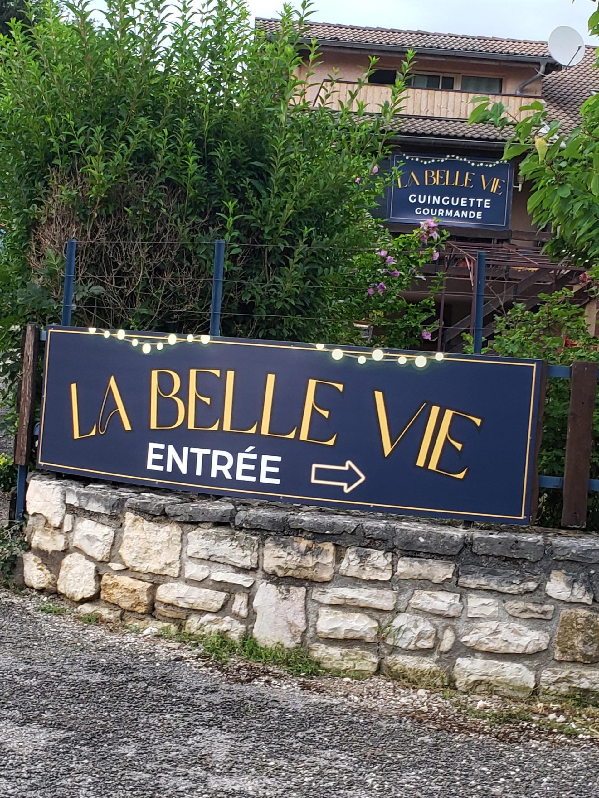 La belle vie restaurant in Thoirette, France