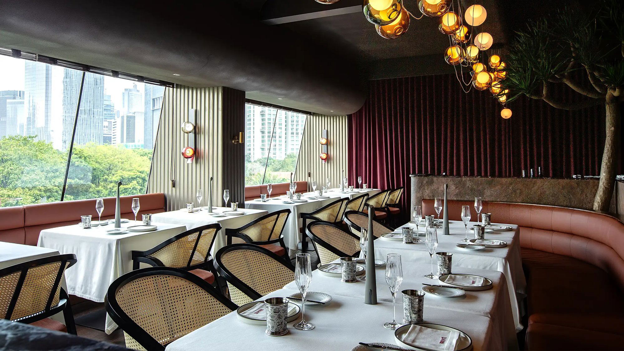 Brontë, Restaurant in Makati