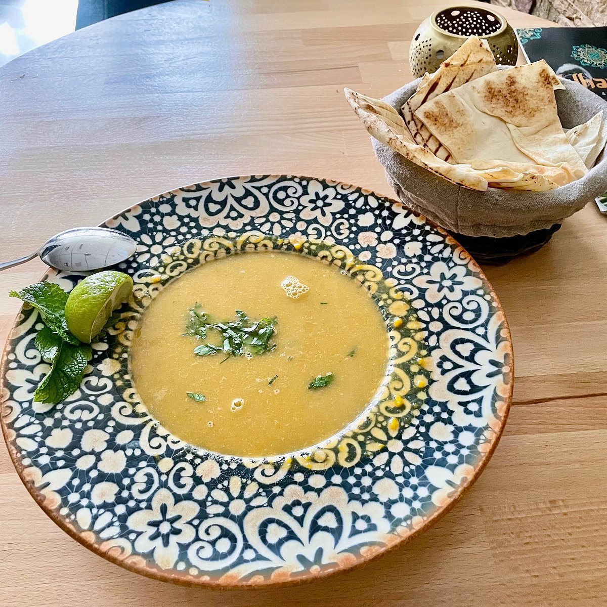 Alhambra Orient Food