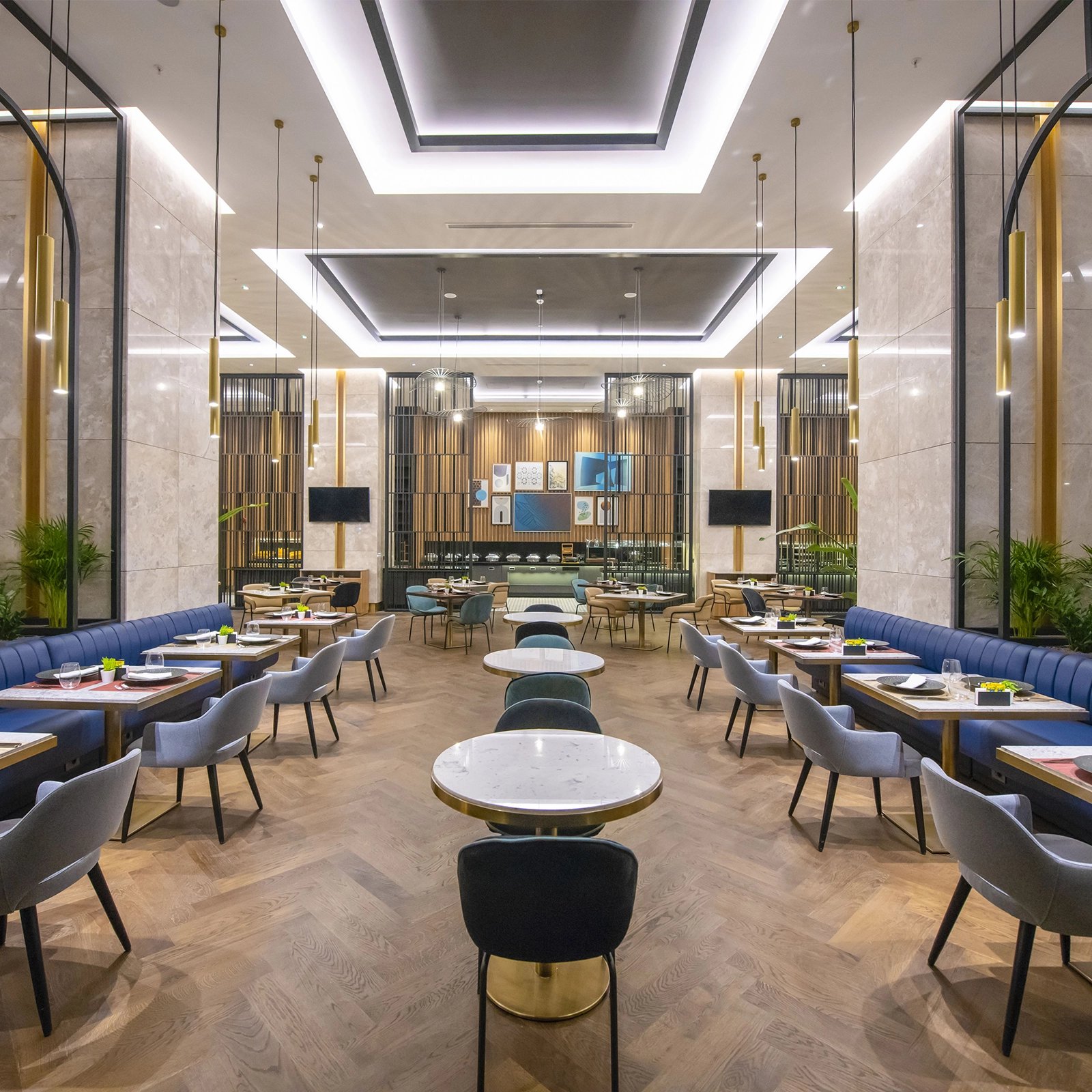 Aura Restaurant