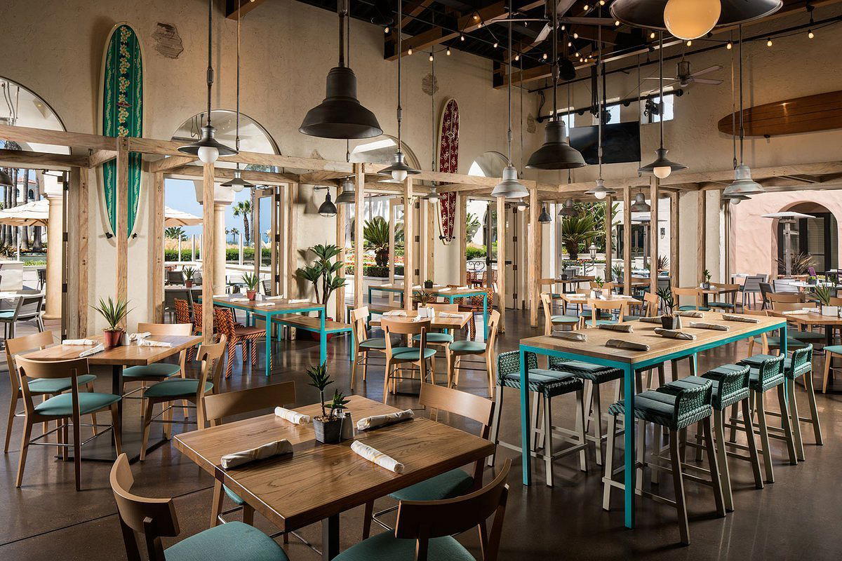 Pete's Sunset Grille restaurant in Huntington Beach, United States