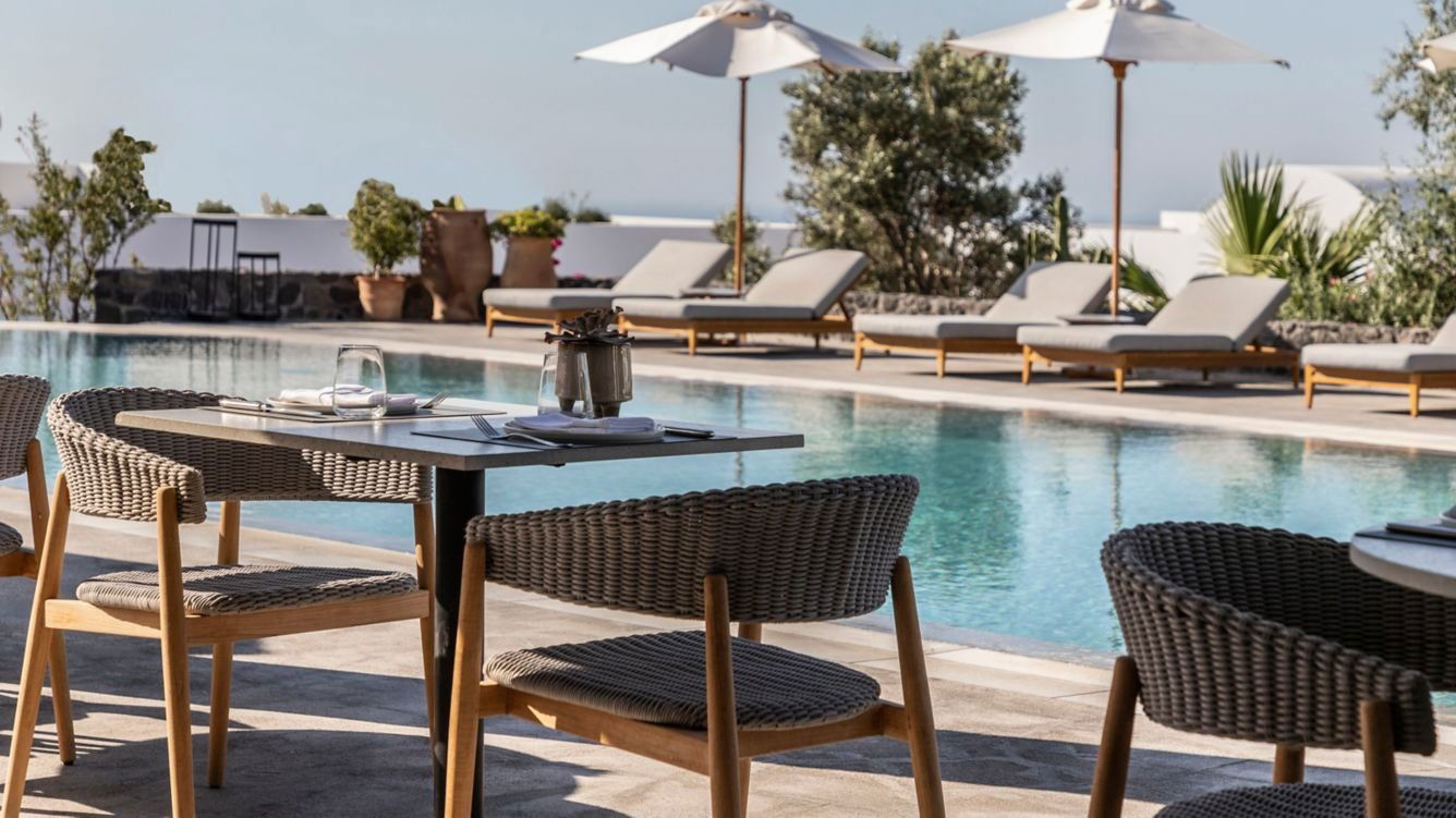 Trataro Restaurant, Restaurant in Santorini