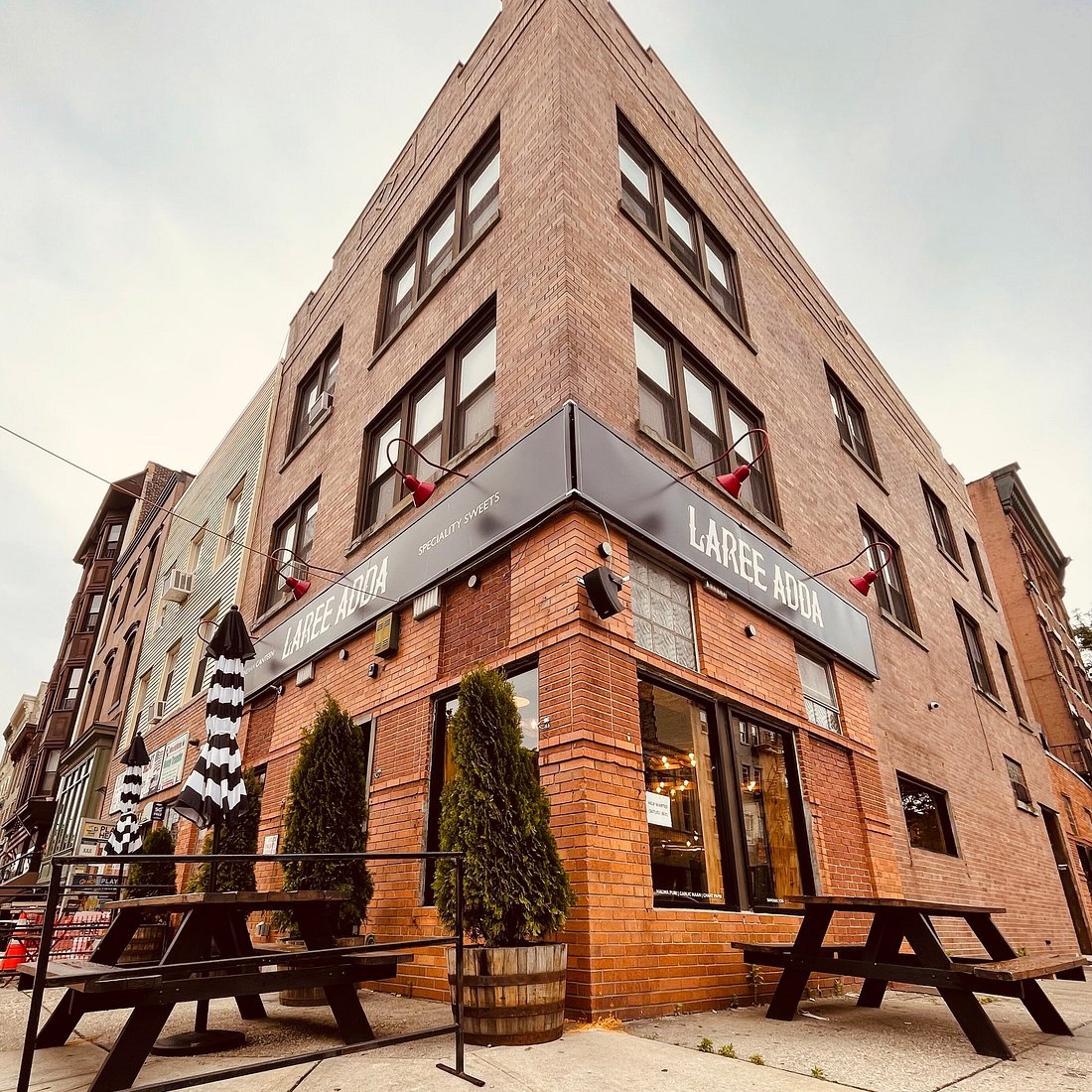 Laree Adda restaurant in Jersey City, United States