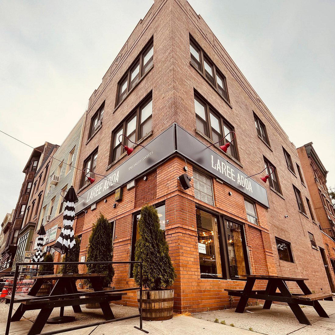 Laree Adda restaurant in Jersey City, United States