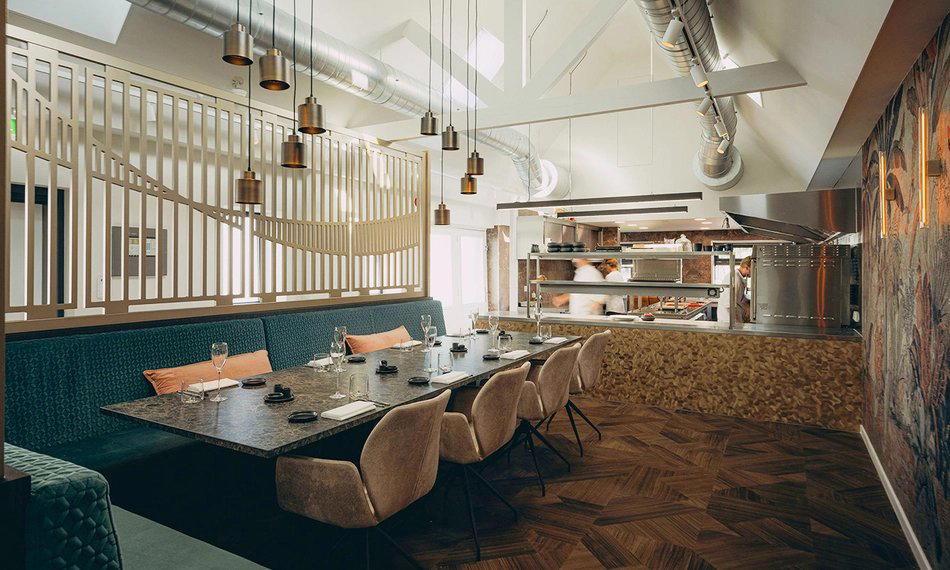 Restaurant Vecera By Bas & Niki, Hendrik Ido Ambacht, Netherlands