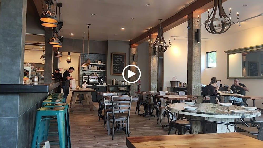 Mercado 925 restaurant in Berkeley, United States