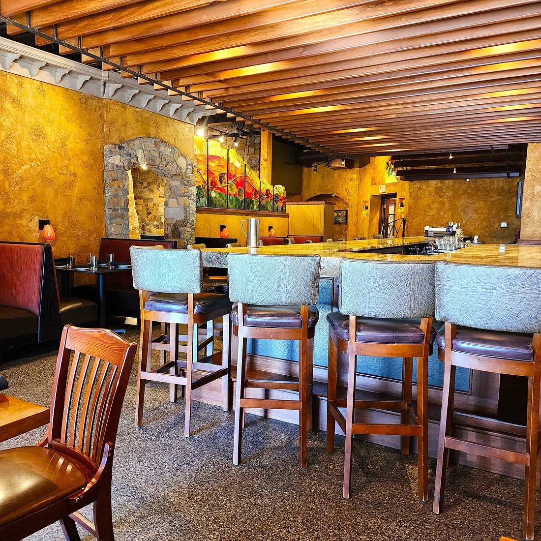 Charbonos restaurant in Avon, United States