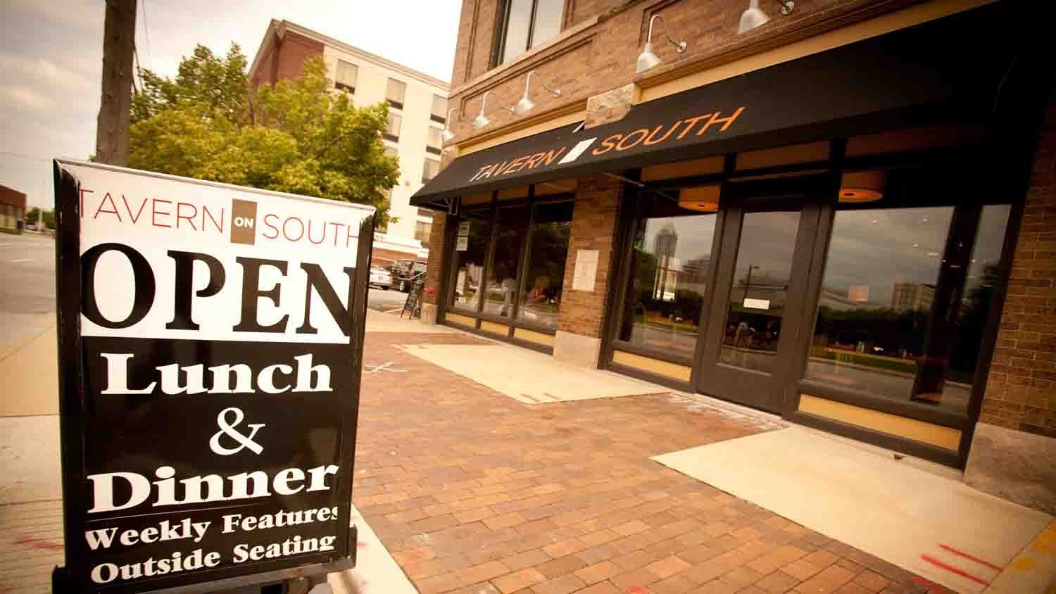 Tavern On South restaurant in Indianapolis, United States