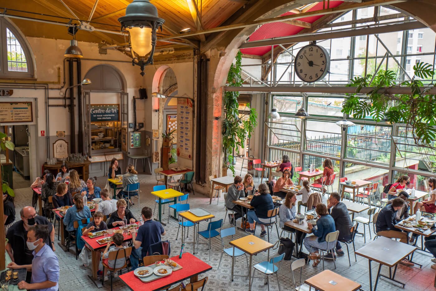 La REcyclerie, Restaurant in Paris