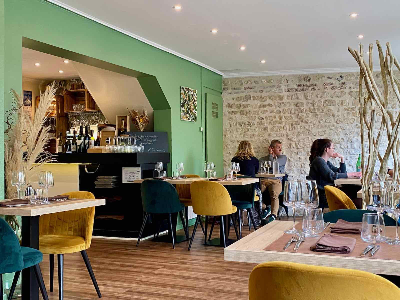 L'évidence restaurant in Romilly Sur Andelle