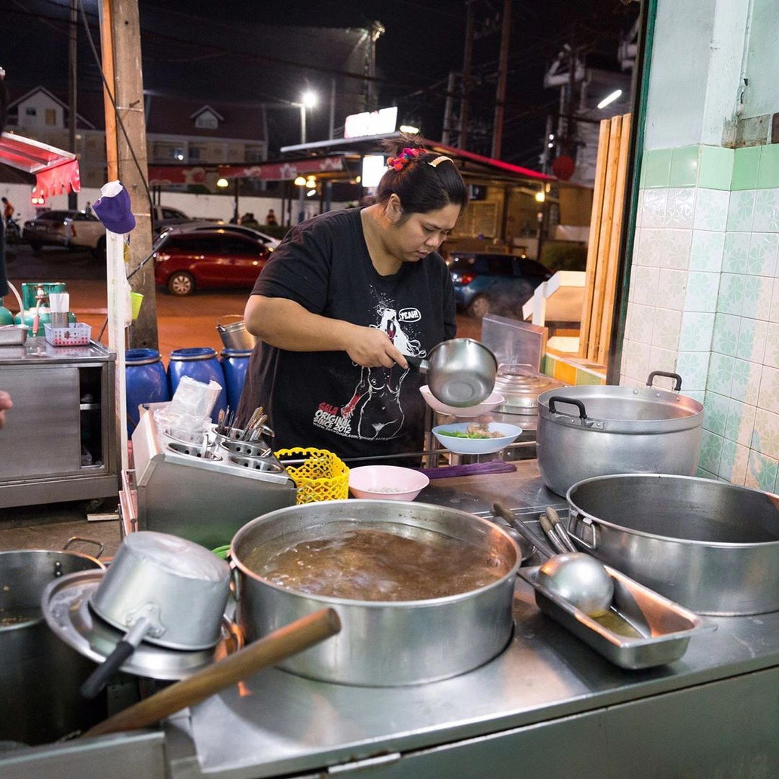 Ong Tipros (อ๋องทิพย์รส) restaurant in Chiang Mai, Thailand