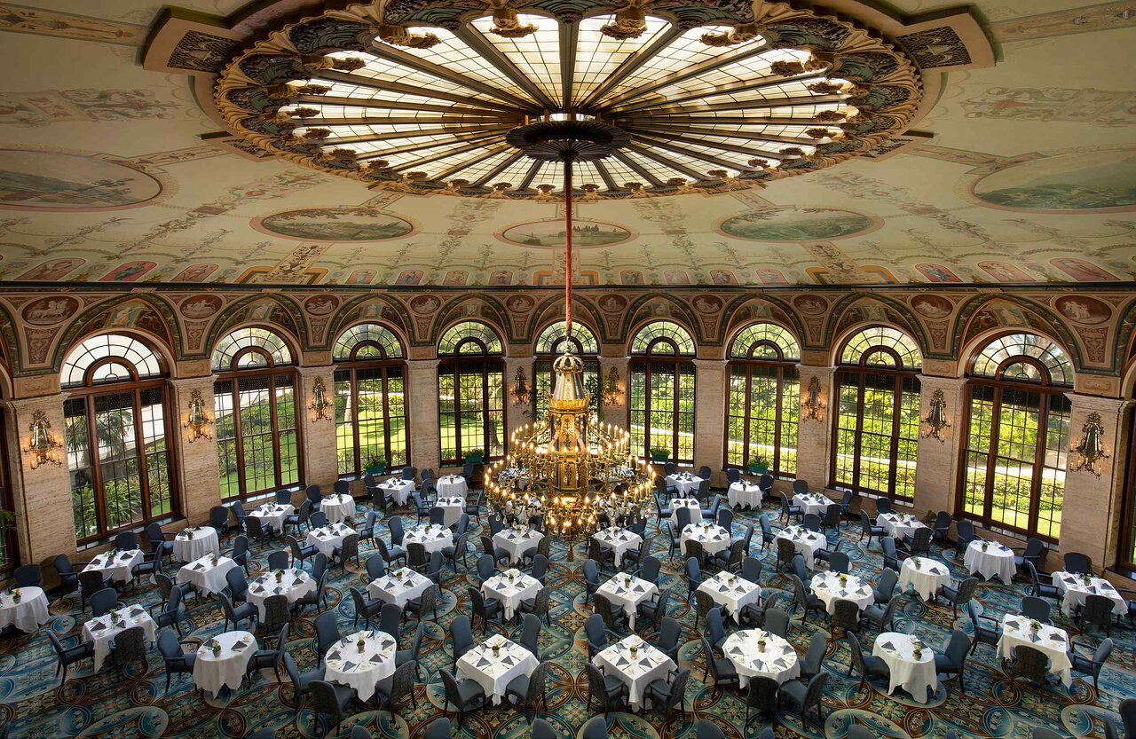 The Circle, Restaurant in Palm Beach