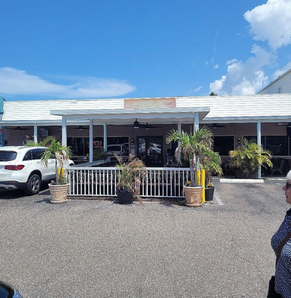 Foxy's Cafe, Restaurant in Treasure Island