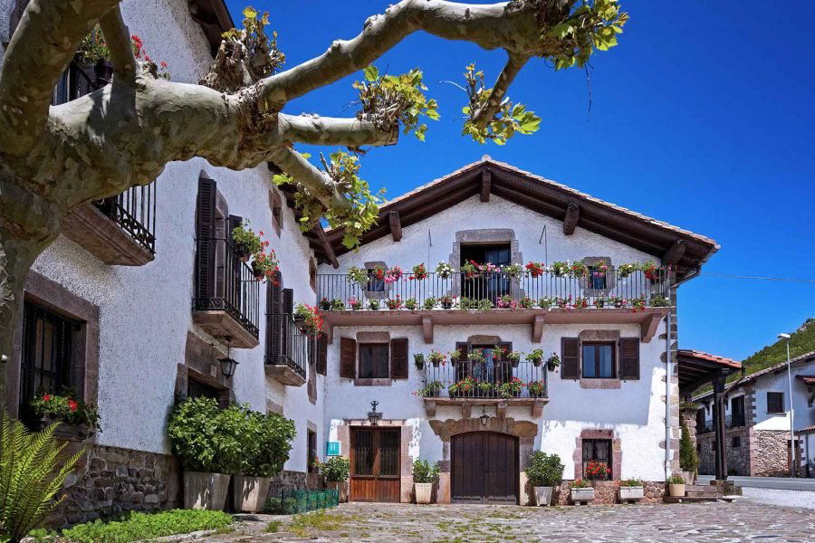 Juan Simón. Hotel Juan Simón, Restaurant in Arraizko Bentak