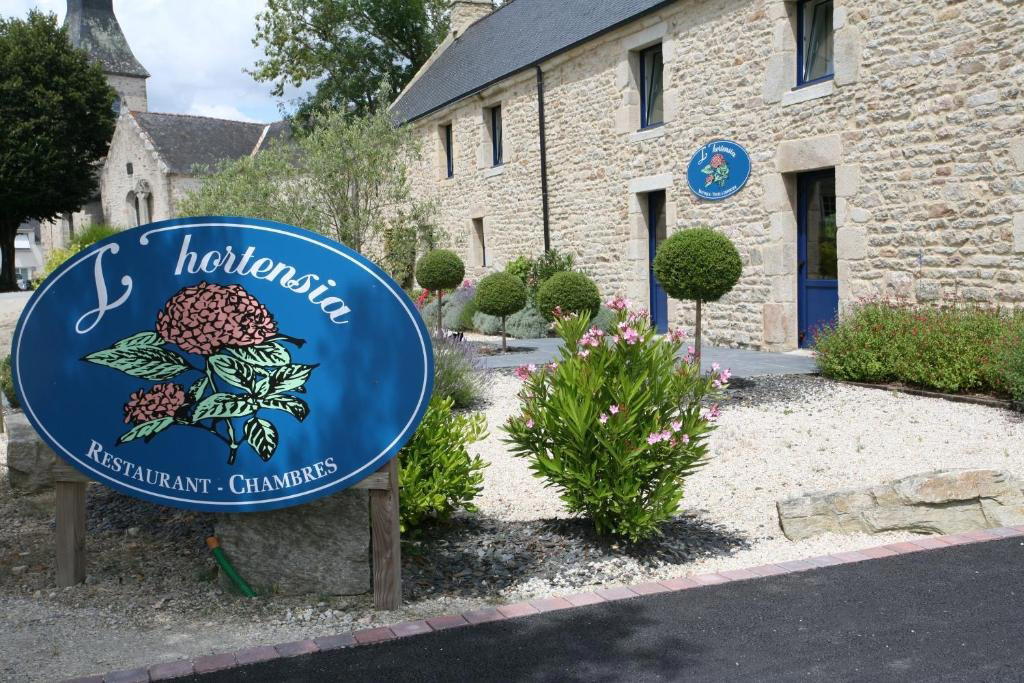 L'Hortensia restaurant in Theix, France