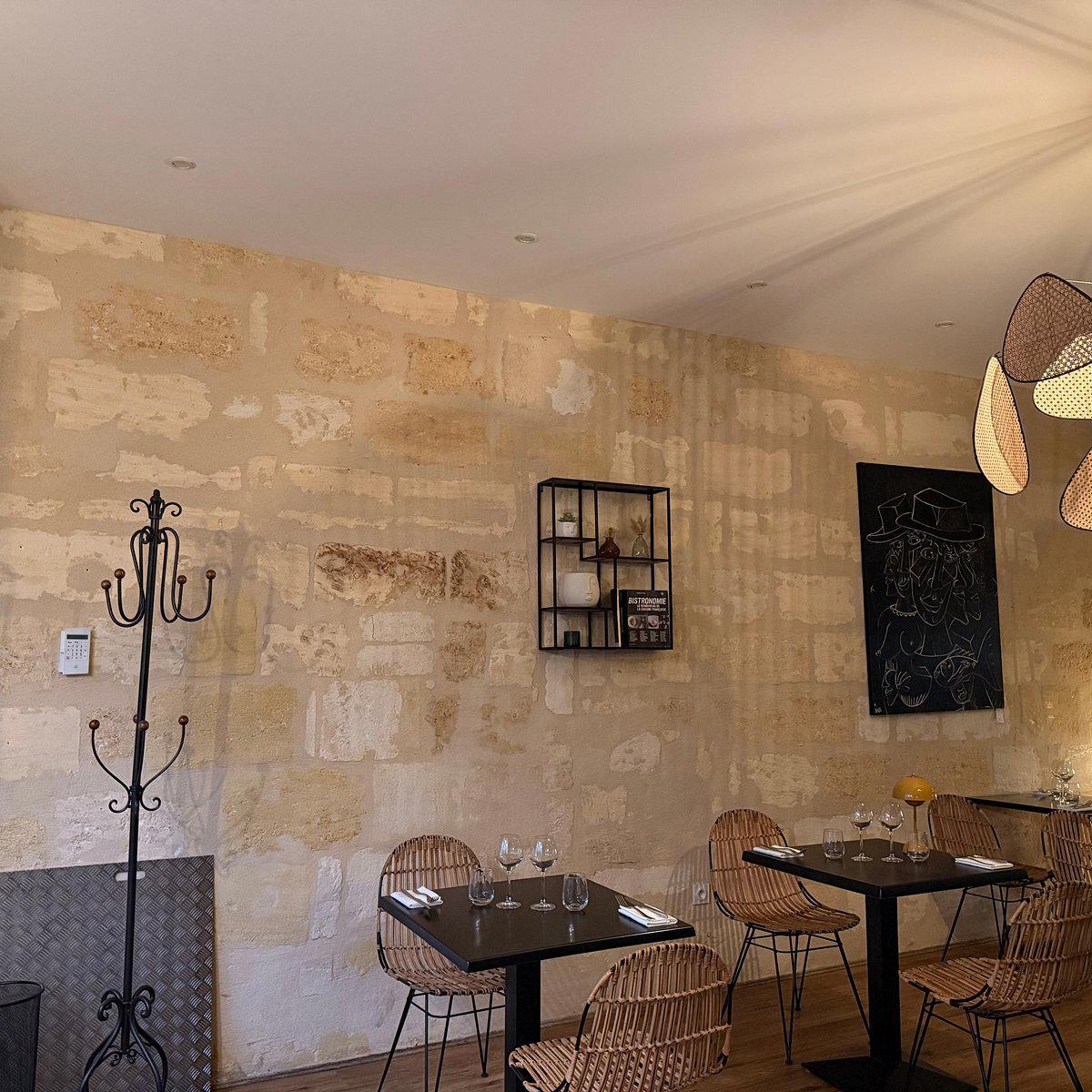 585 restaurant in Bordeaux, France