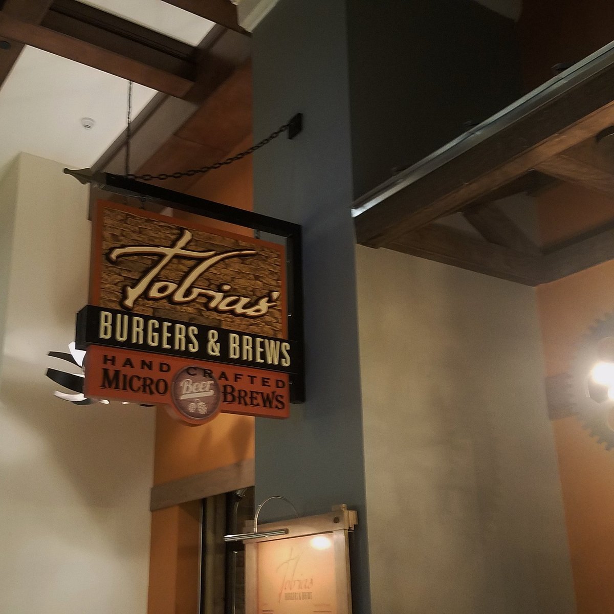 Tobias Burgers & Brews restaurant in Orlando, United States