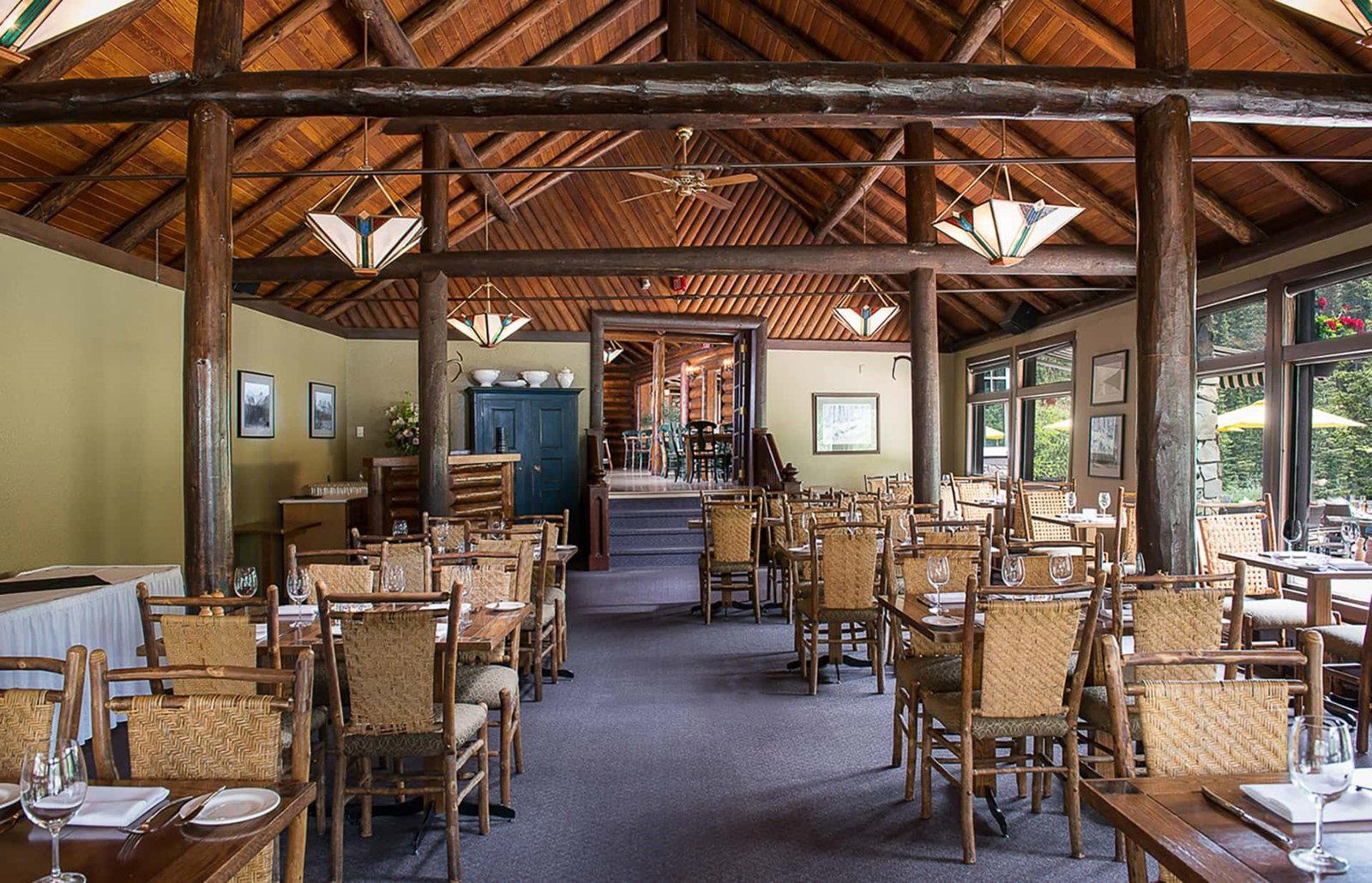 Mount Fairview Crossing restaurant in I D No 9