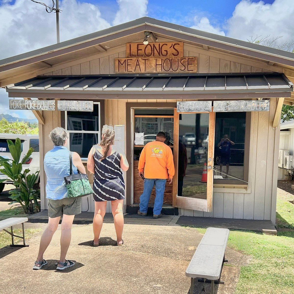 Leong's Road House restaurant in Kapaa, United States