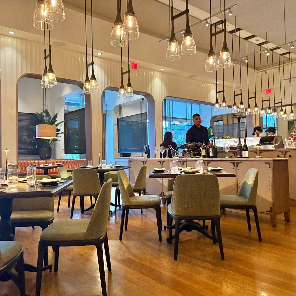NUNA, Restaurant in Miami
