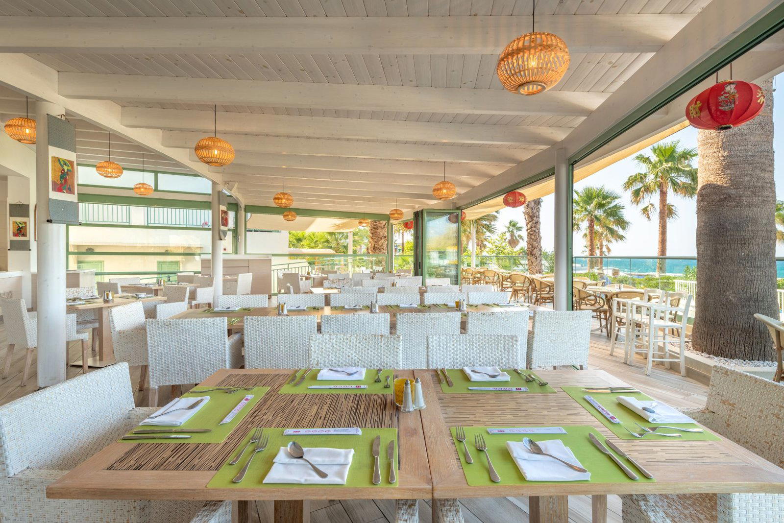 SEA STAR Beach Restaurant restaurant in Chania