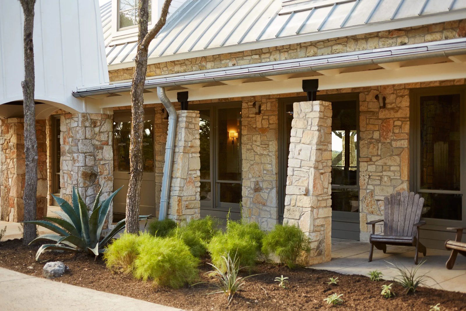 Hilltop Crossings Kitchen, Restaurant in Austin