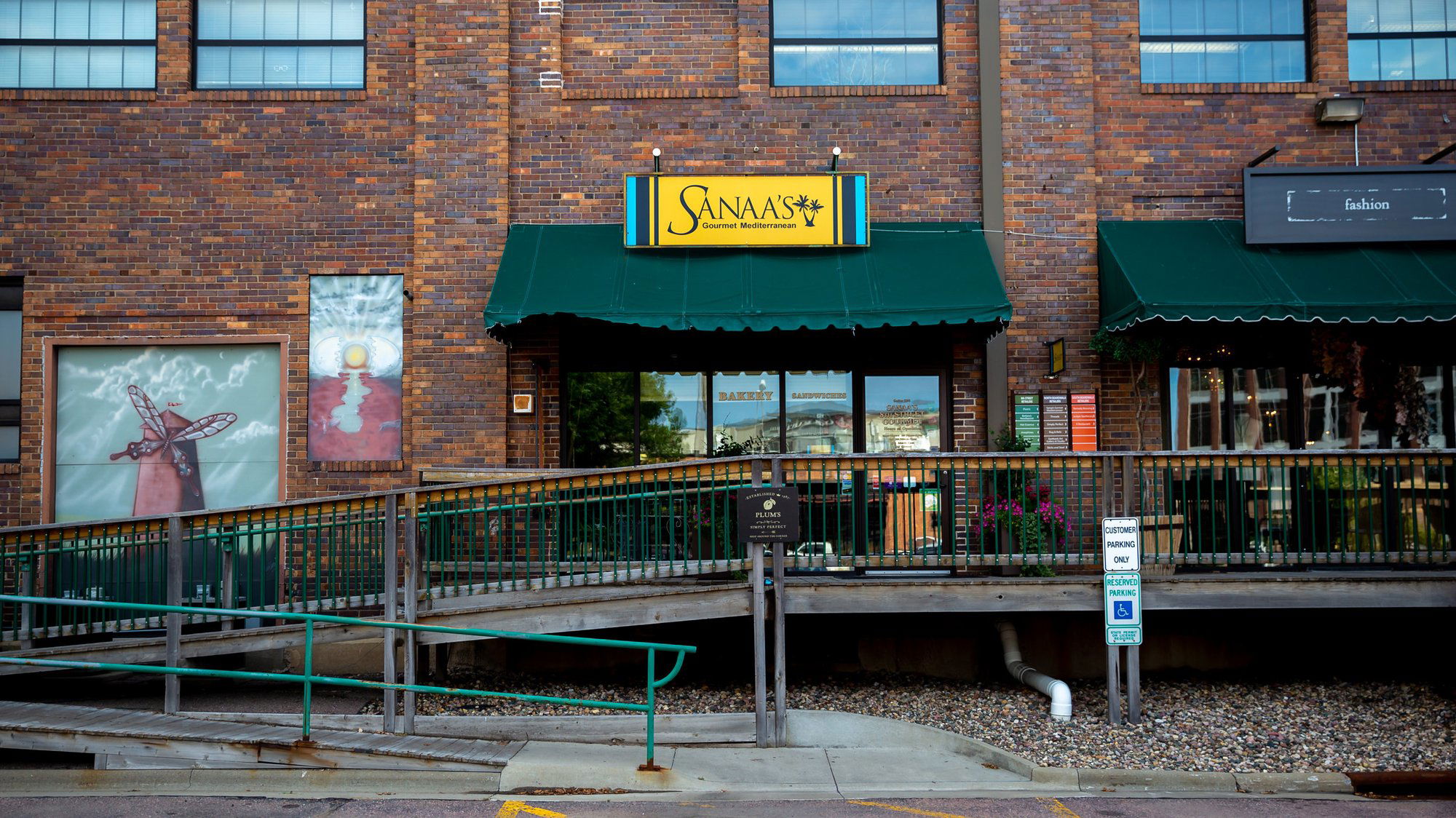 Sanaa's Gourmet Mediterranean, Restaurant in Sioux Falls