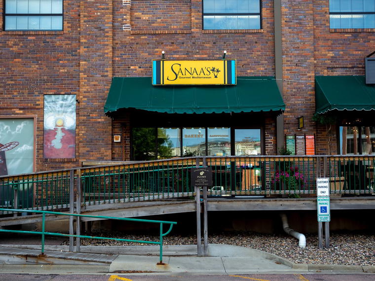Sanaa's Gourmet Mediterranean, Sioux Falls, United States
