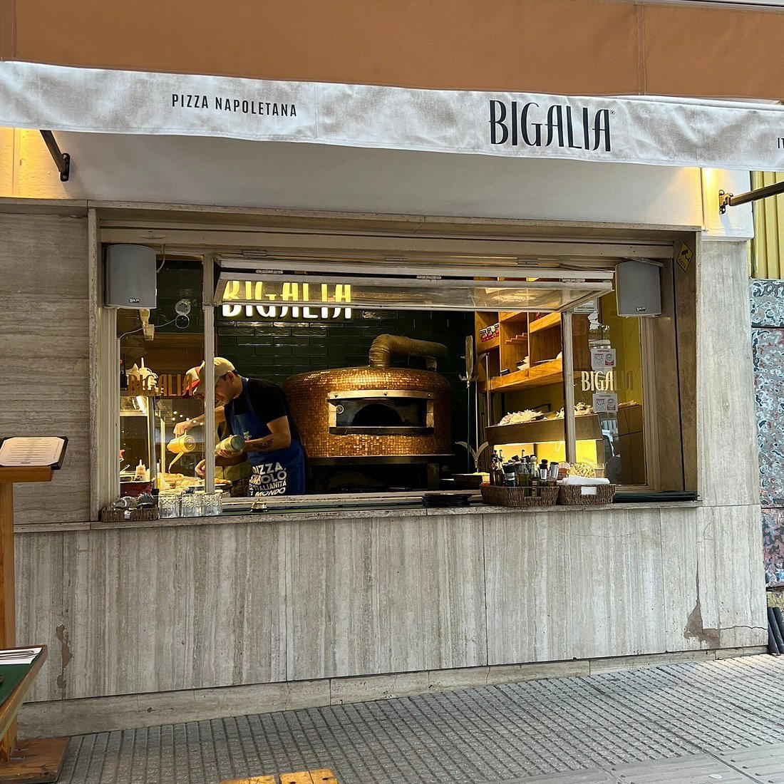 Bigalia Pizza Napolitana restaurant in Mendoza, Argentina
