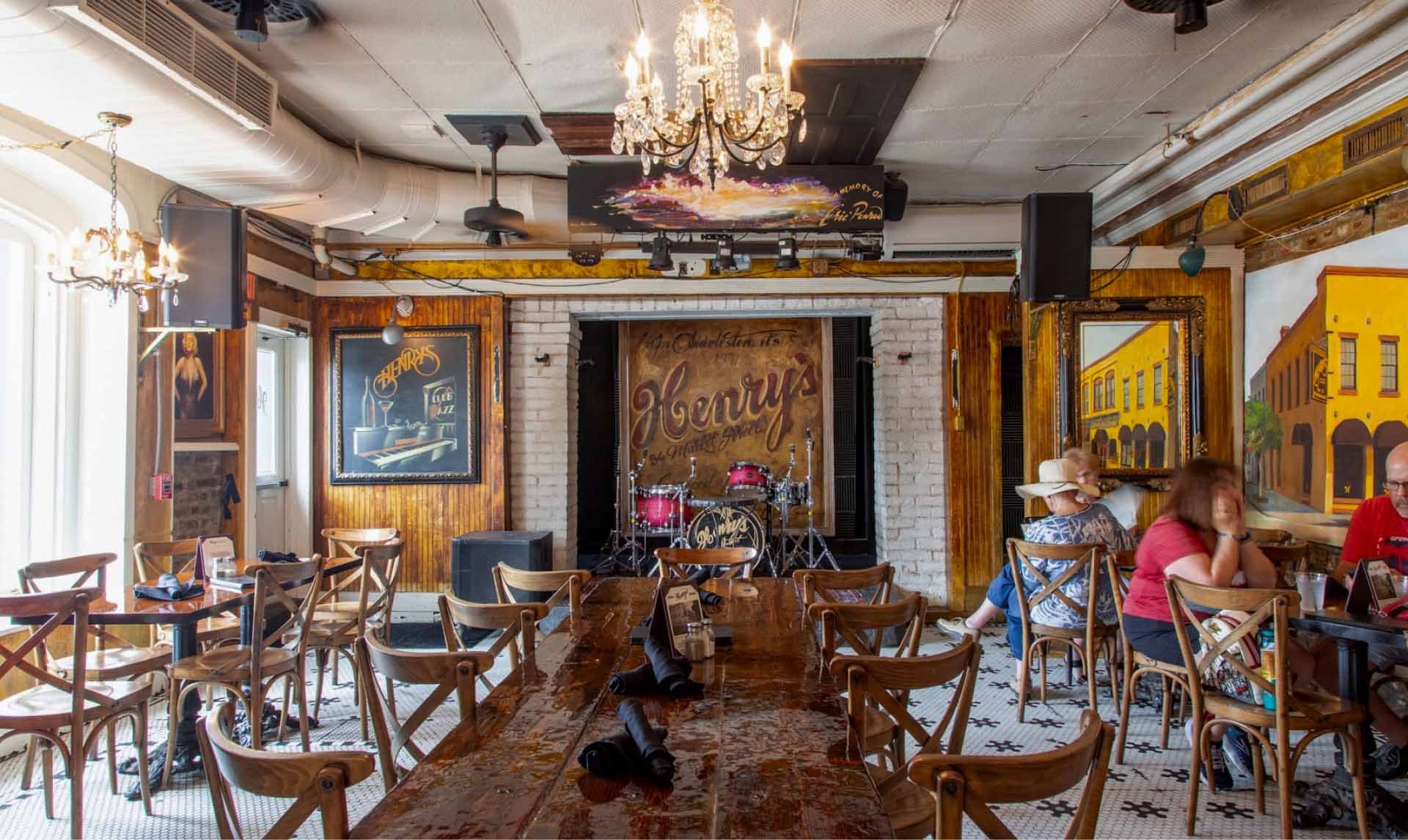 Henry's On The Market, Restaurant in Charleston