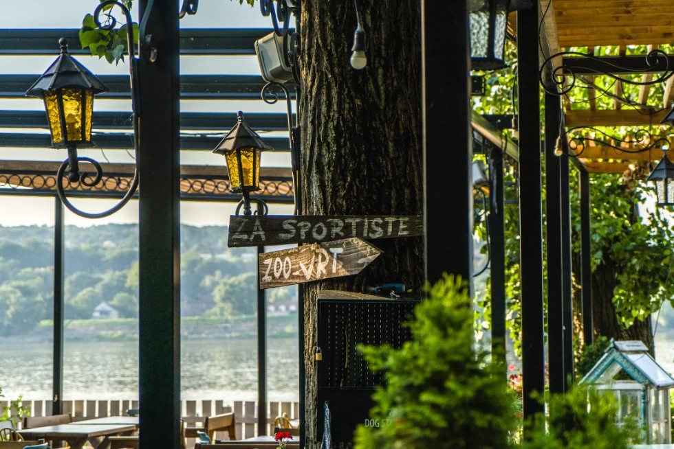 Piknik, Restaurant in Novi Sad
