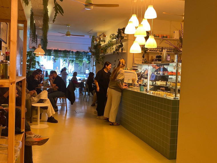 Eatery 119 ӏ food, desserts & specialty coffee, Porto, Portugal