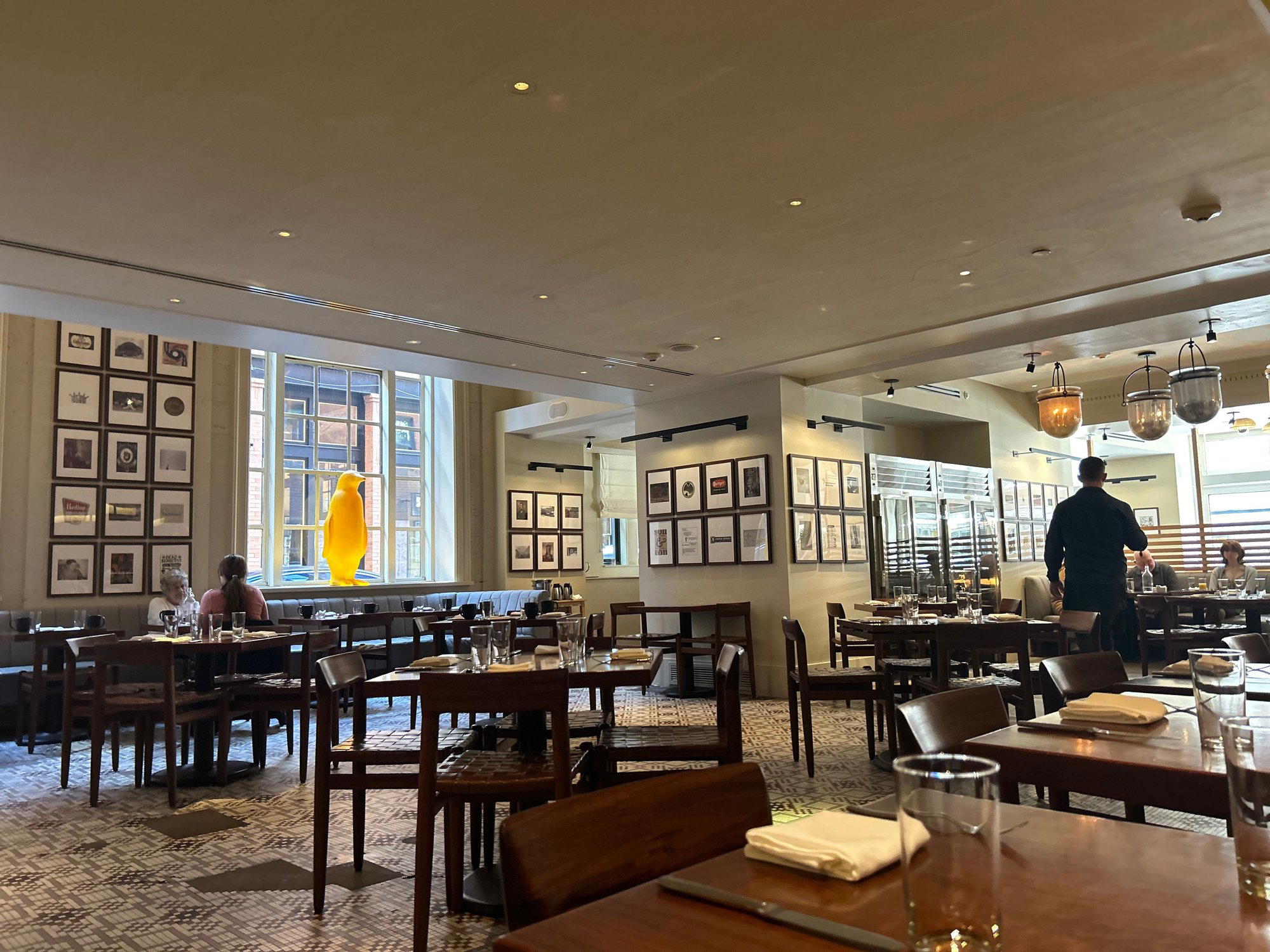 Metropole restaurant in Cincinnati, United States