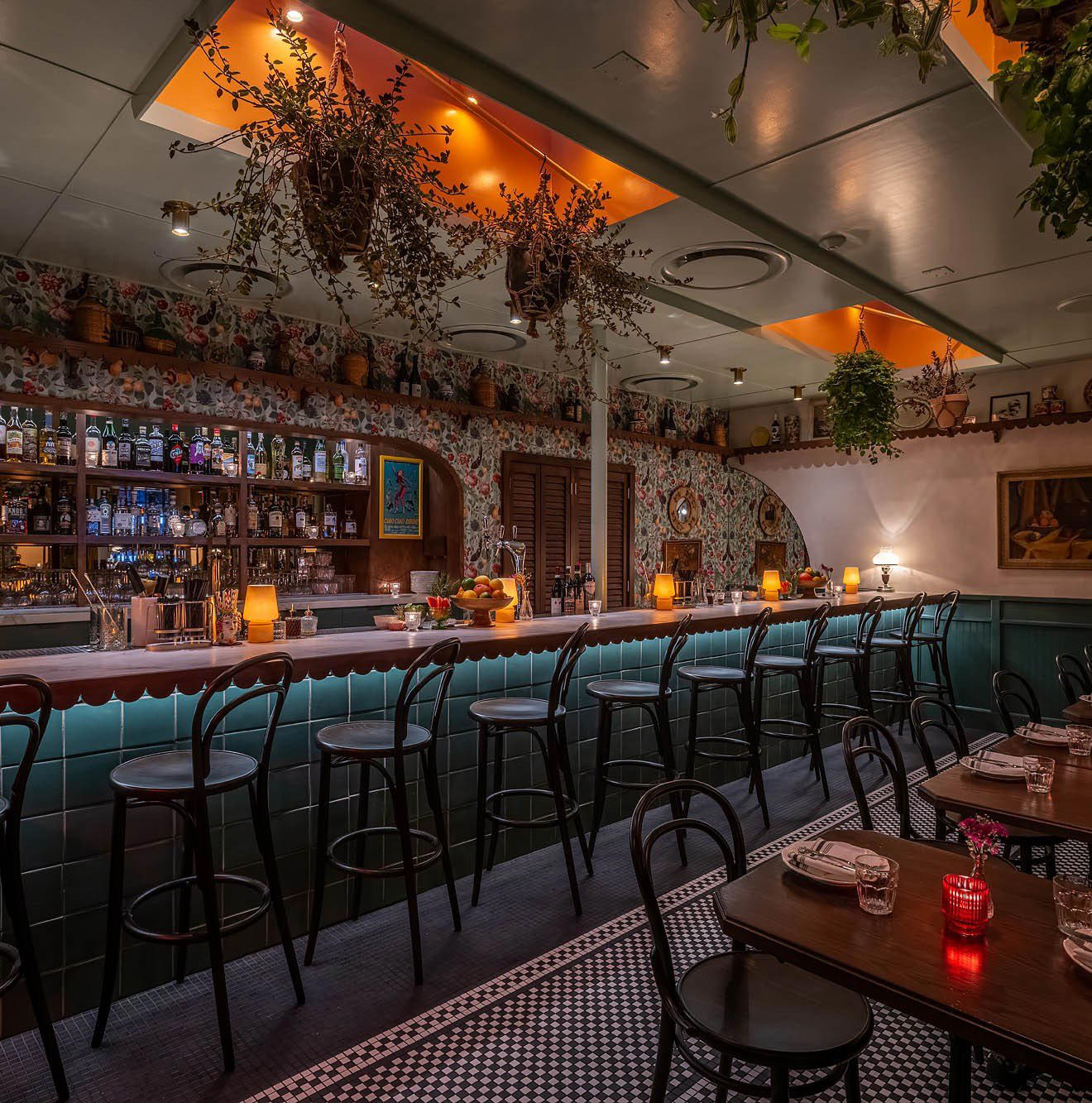 Donna's restaurant in Los Angeles, United States