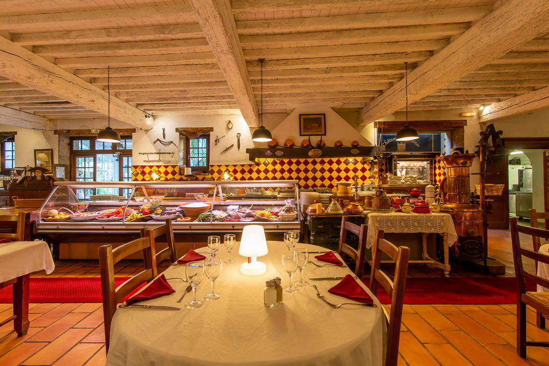 Auberge du Château restaurant in Cavanac, France