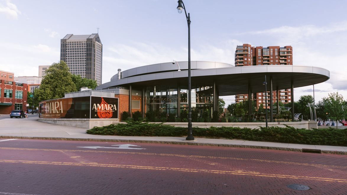 Amara, Restaurant in Columbus