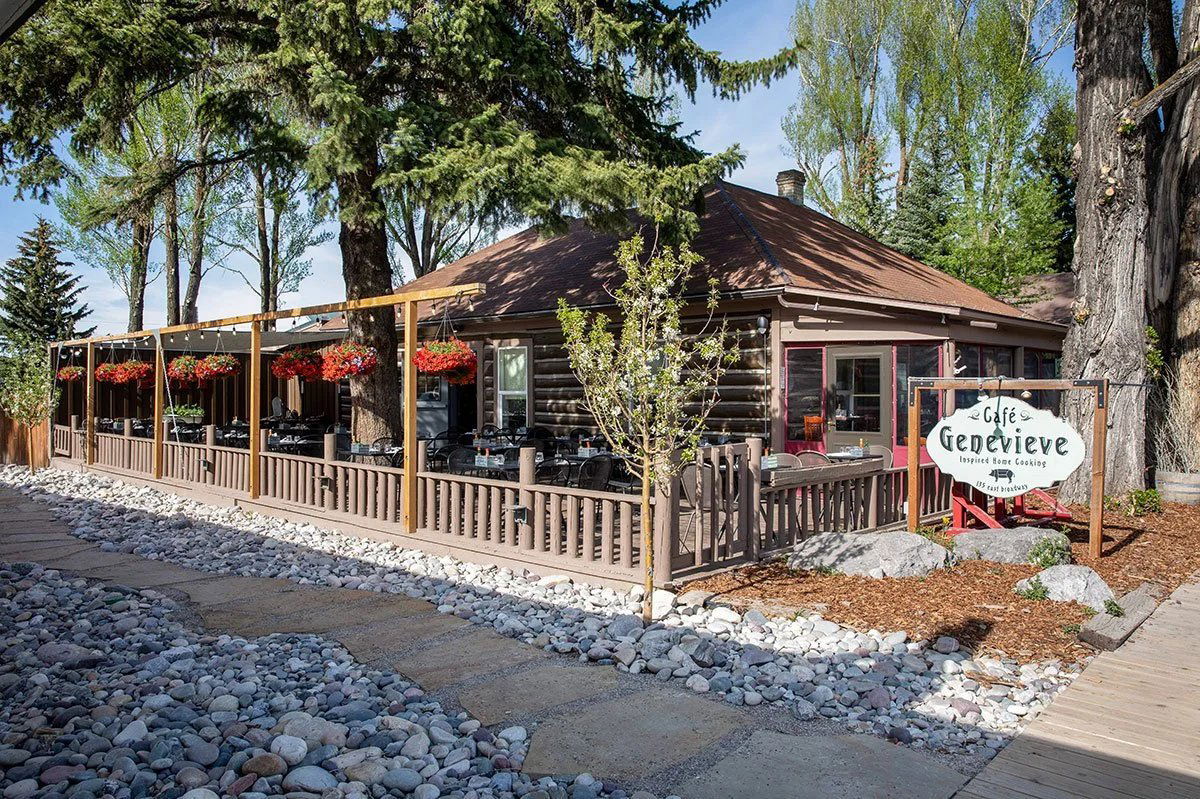 Cafe Genevieve, Restaurant in Jackson