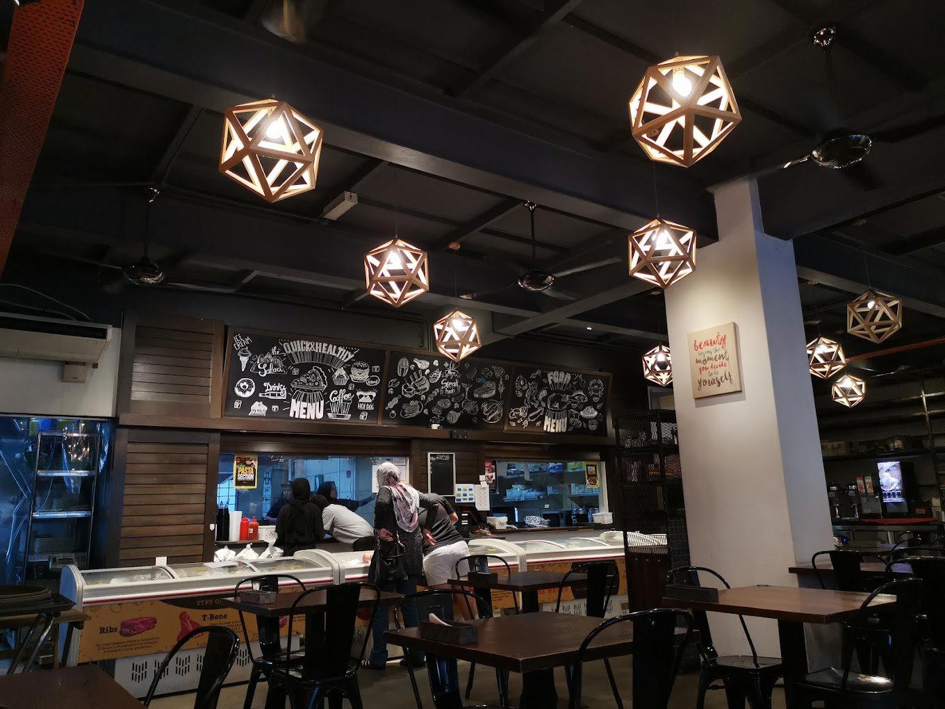 Me'nate Steak Hub restaurant in Seremban