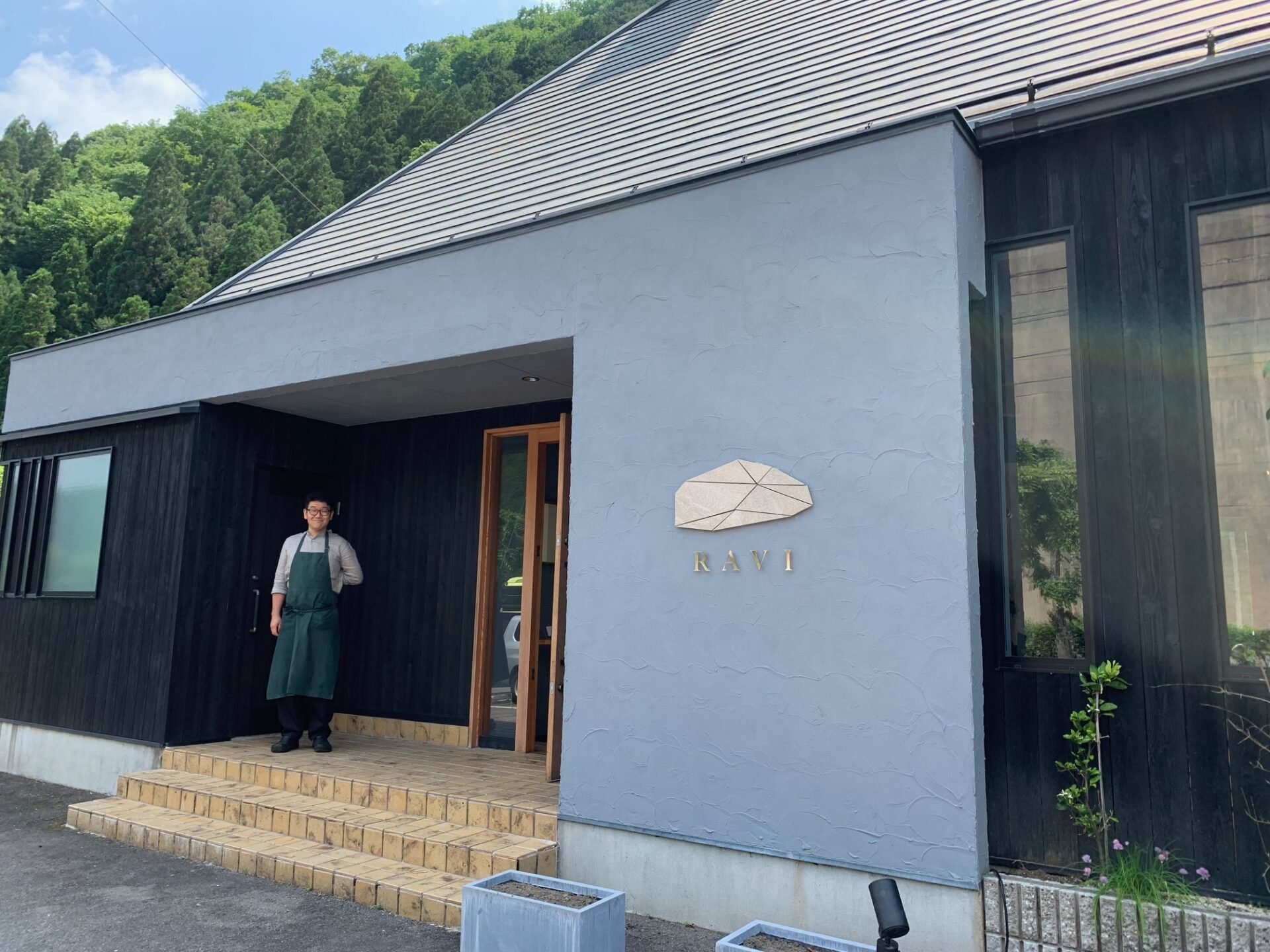 ラヴィ