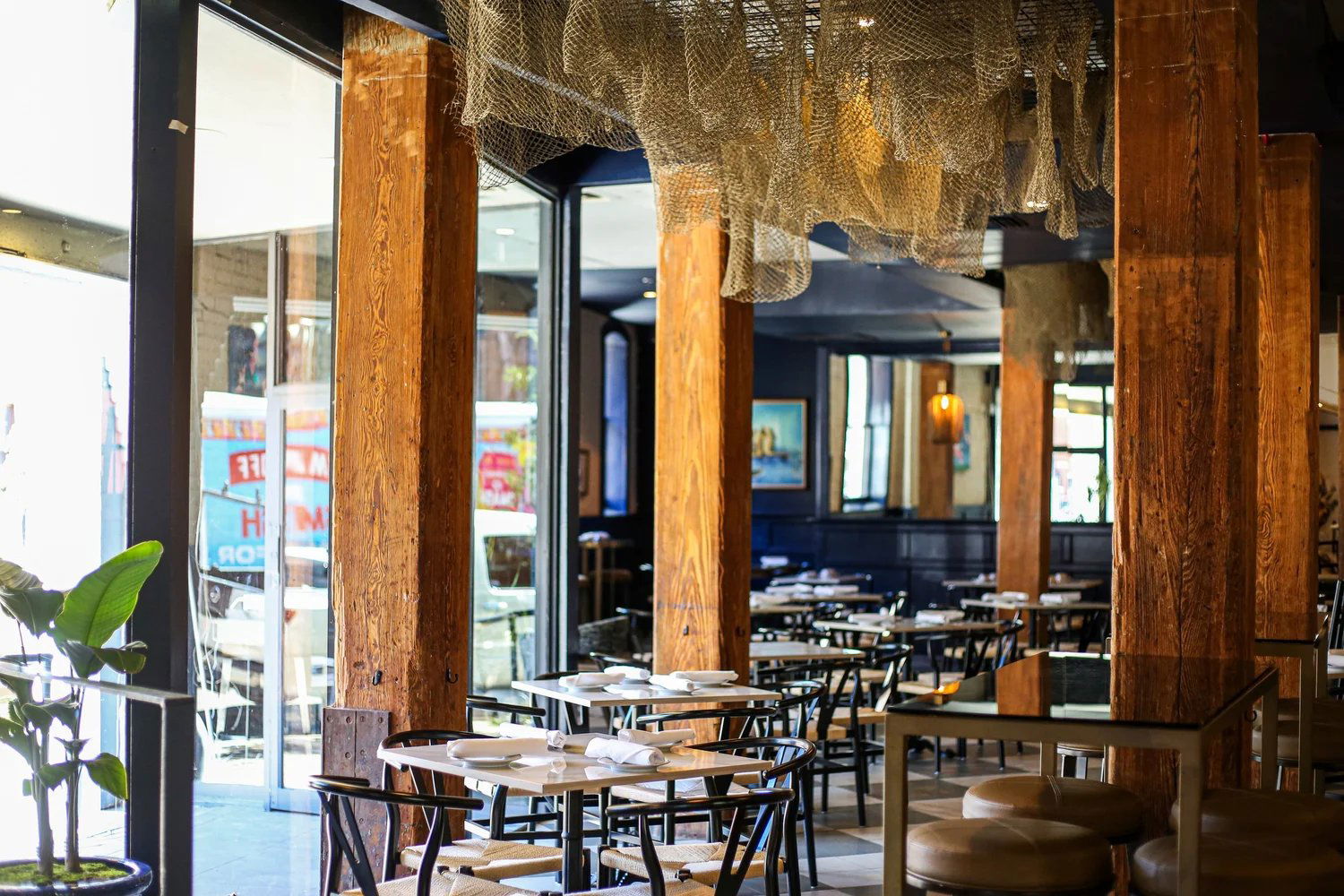 Maria's Oyster & Wine Bar, Restaurant in New Orleans