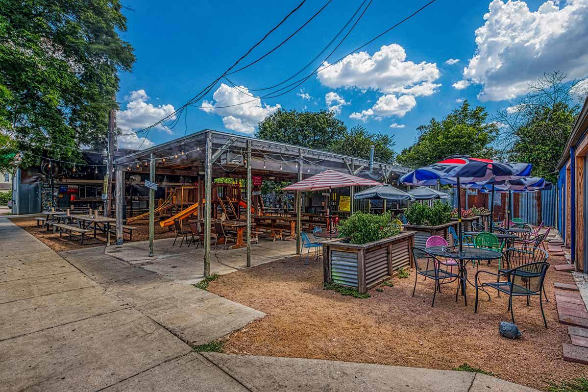 The Cove restaurant in San Antonio, United States