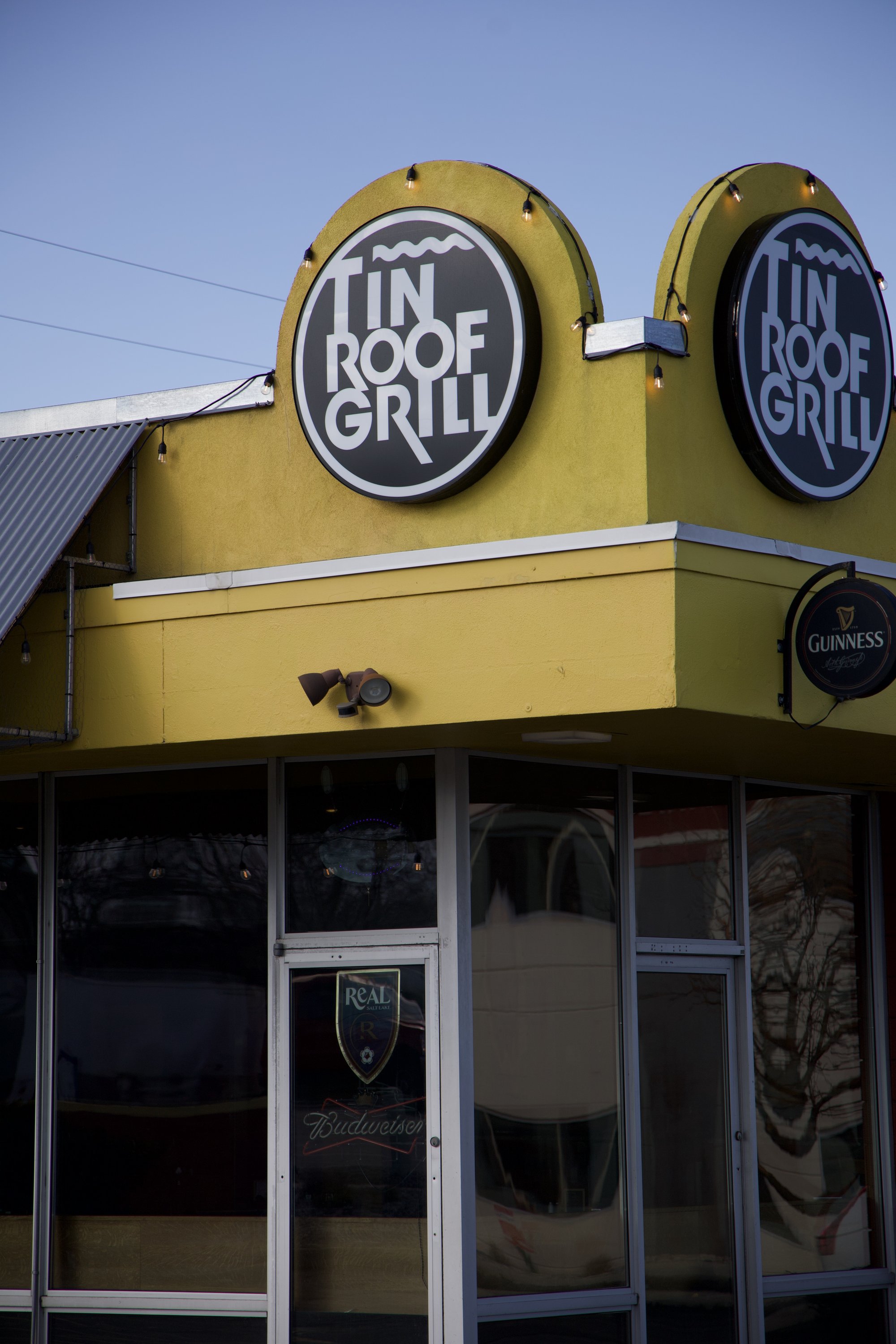 Tin Roof Grill