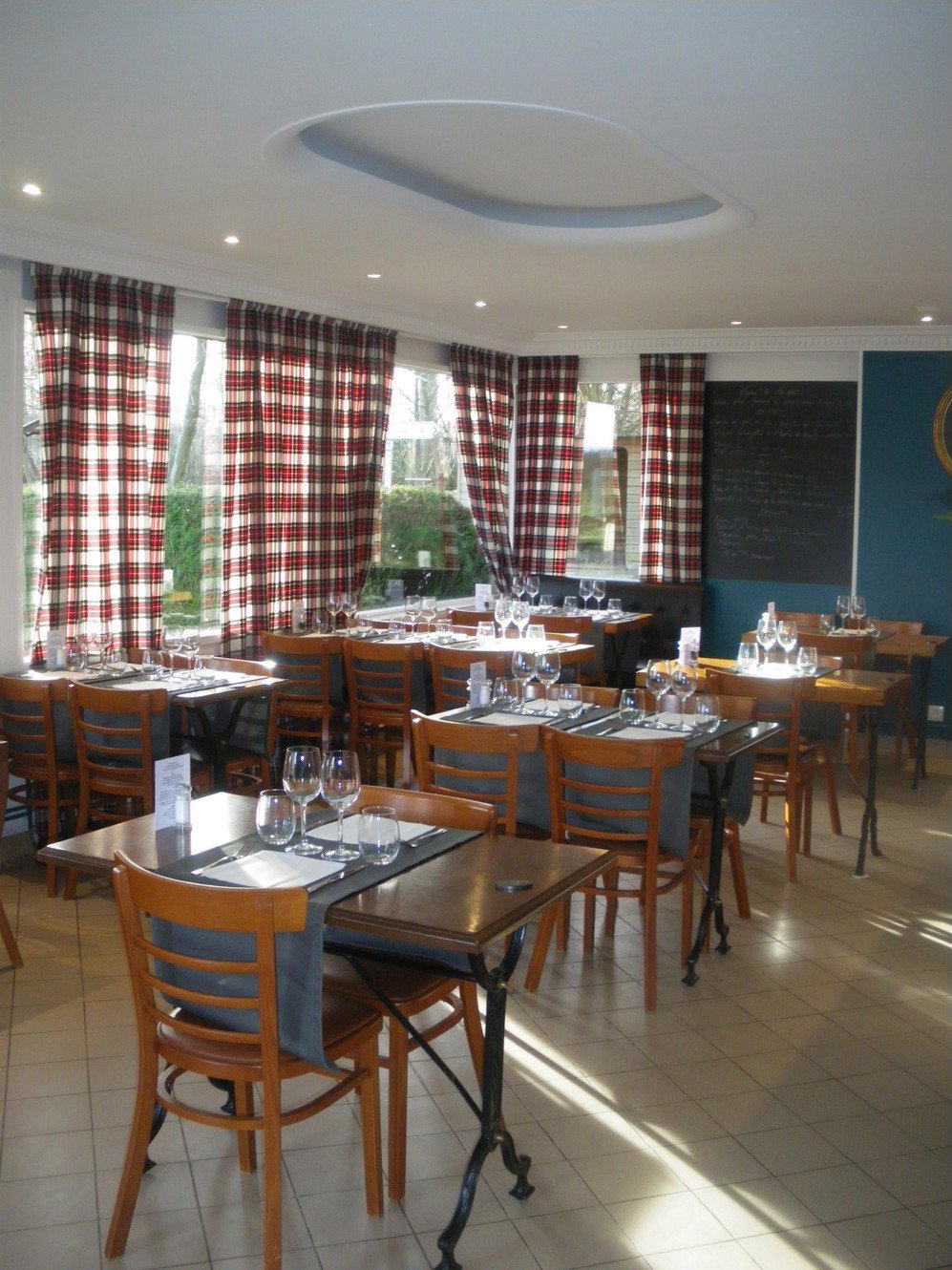 Le Relais Saint-Hubert, Ventes Saint Remy, France