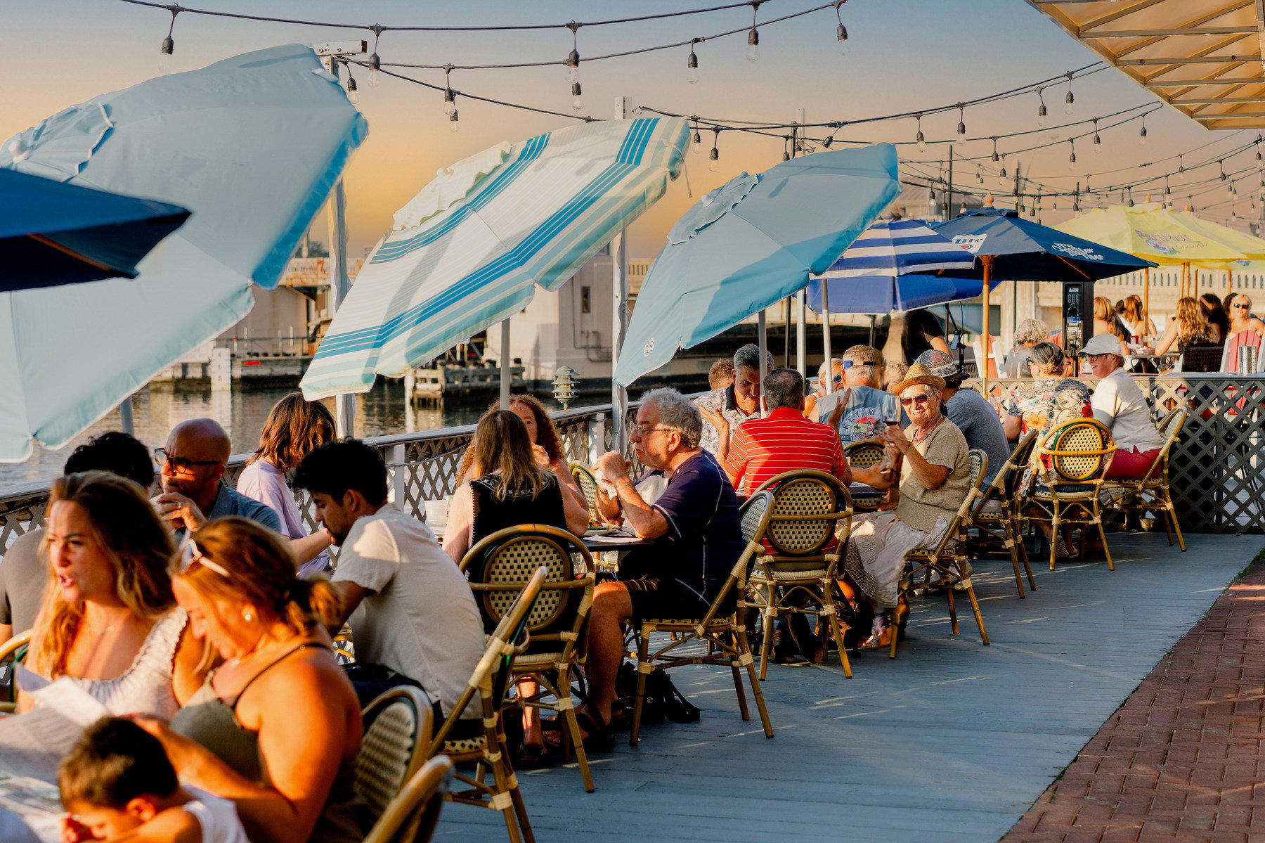 Klein's Fish Market restaurant in Belmar, United States